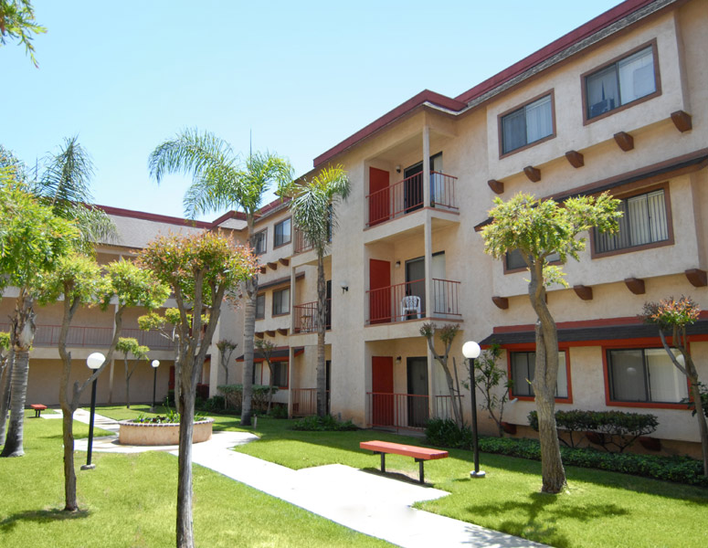 Fashion Hills Terrace Apartments in San Diego, CA Fashion Hills Terrace Apartments in San Diego, CA